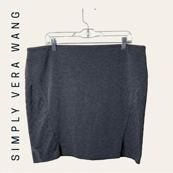 0238. SIMPLY VERA WANG MINI SKIRT GRAY IN COLOR SIZE X-LARGE - Picture 1 of 7